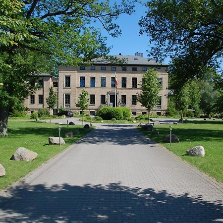 Gutshaus Redewisch Hotel & Restaurant Больтенгаген Екстер'єр фото