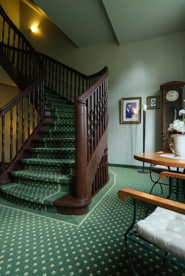 Gutshaus Redewisch Hotel & Restaurant Больтенгаген Екстер'єр фото